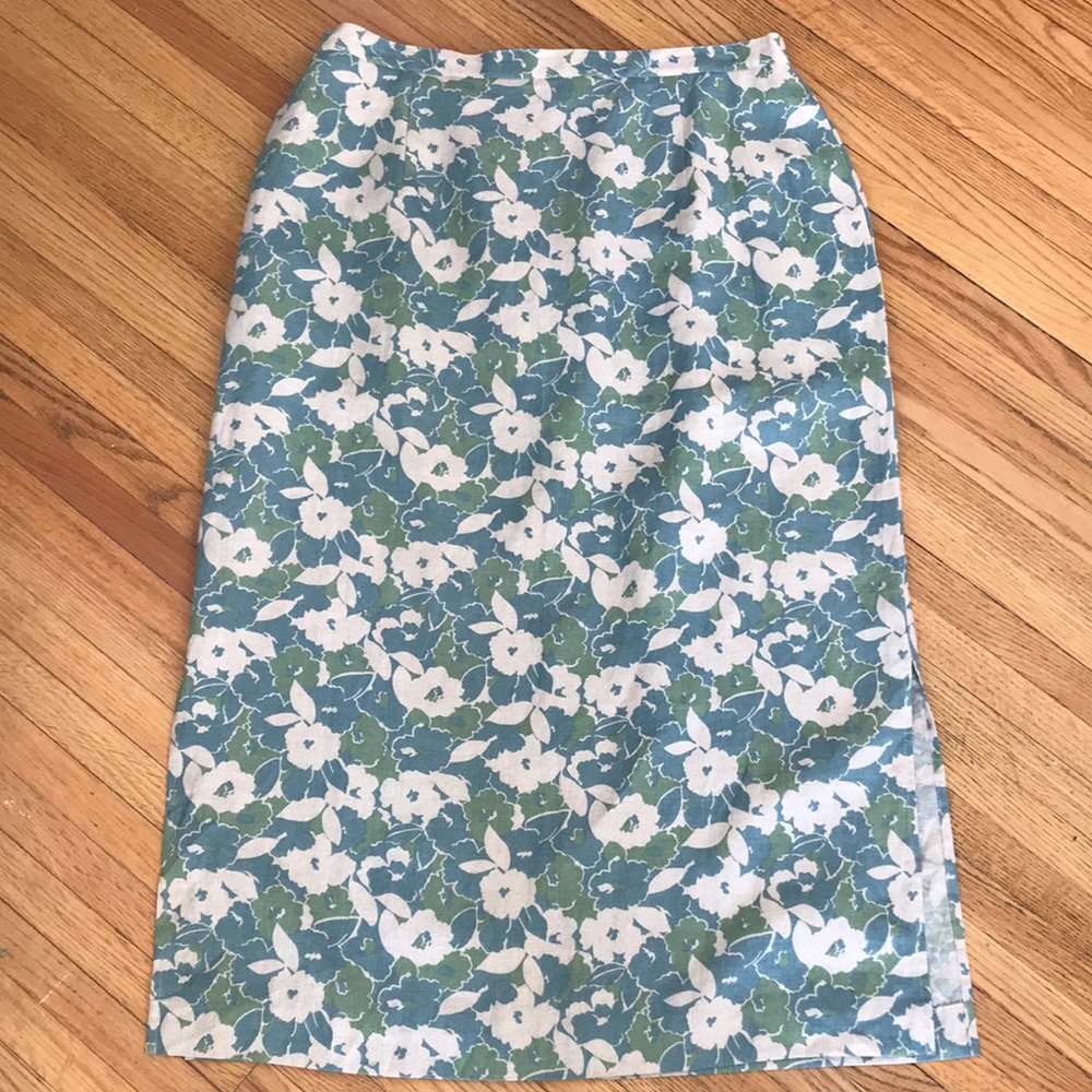 Pendleton floral print 100% linen skirt in midi length with side vents